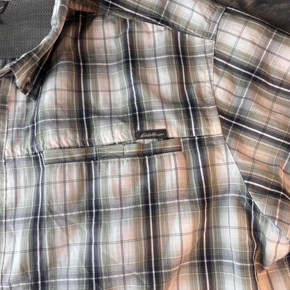 Eddie Bauer Mens XL Green Plaid Short Sleeve Hiking Fishing Button Down Shirt - Picture 8 of 8